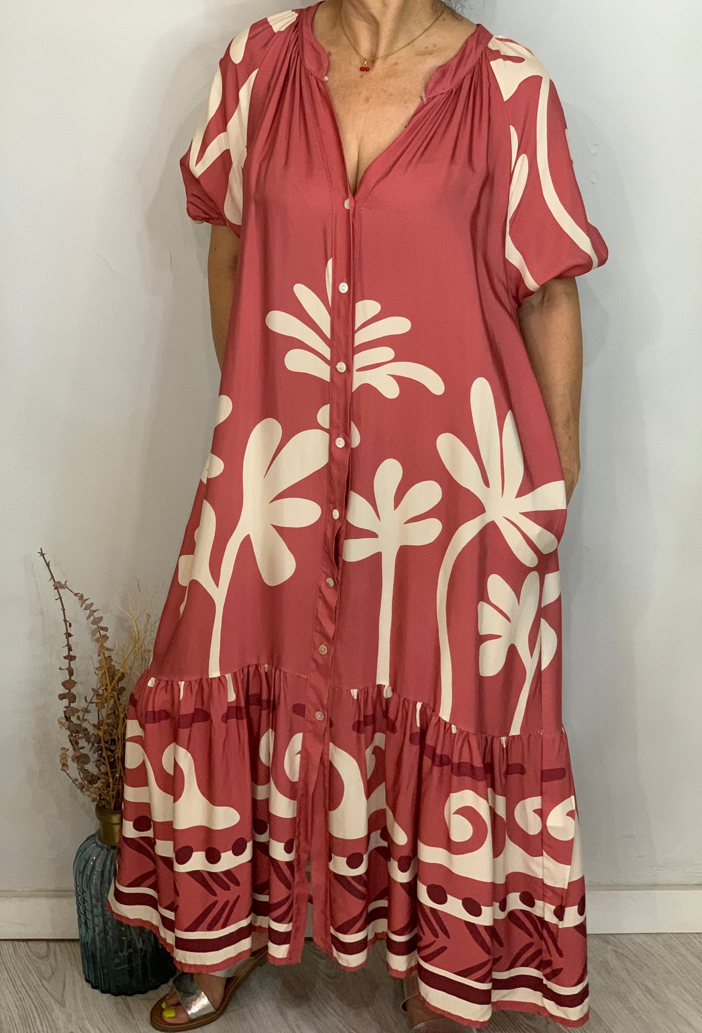 Vestido rosado.